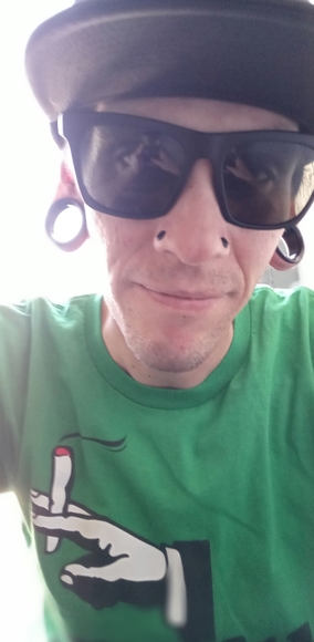 Meet your Posher, KC - Picture 2 of 5